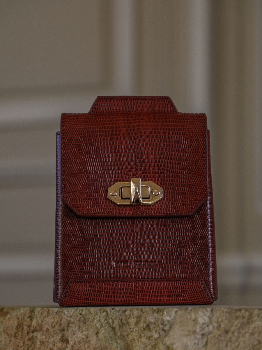 red-leather-phone-pouch-agathe-1960-paul-marius-campaign-picture-m70-l-r