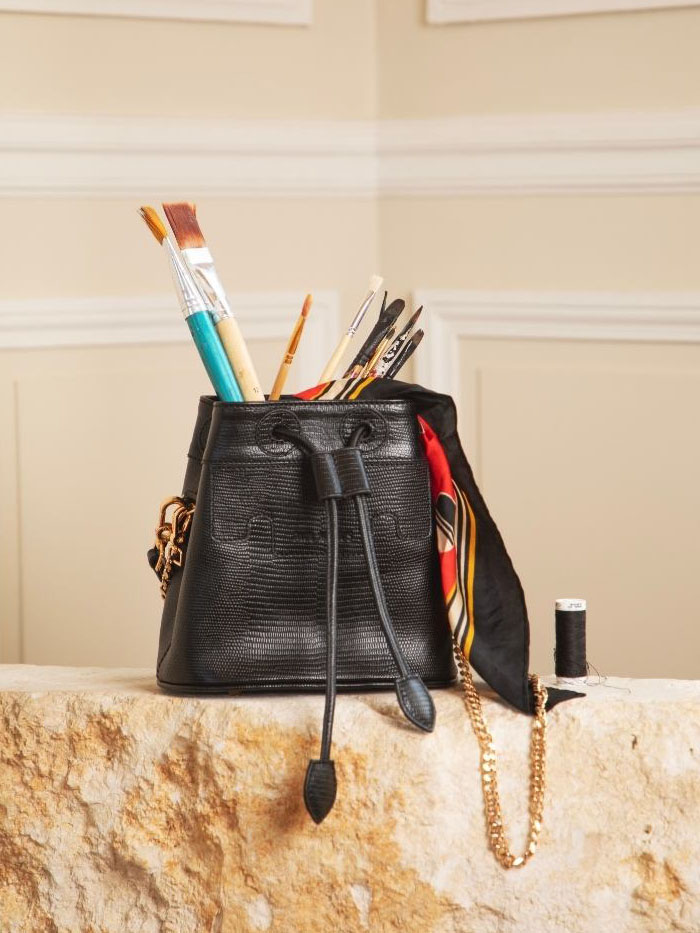 mini-bucket-bag-capucine-xs-1960-jet-black-focus-material-view-picture-w39xs-l-b
