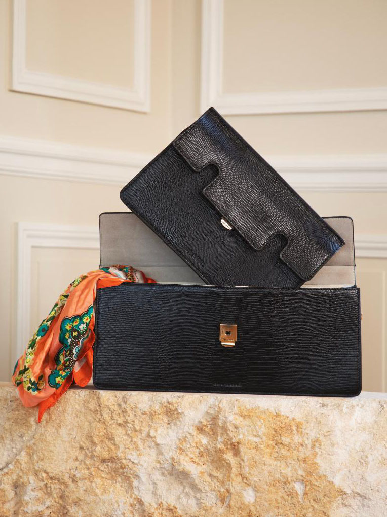 jet-black-leather-baguette-bag-gabrielle-ultra-long-1960-paul-marius-focus-material-view-picture-w42l-l-b