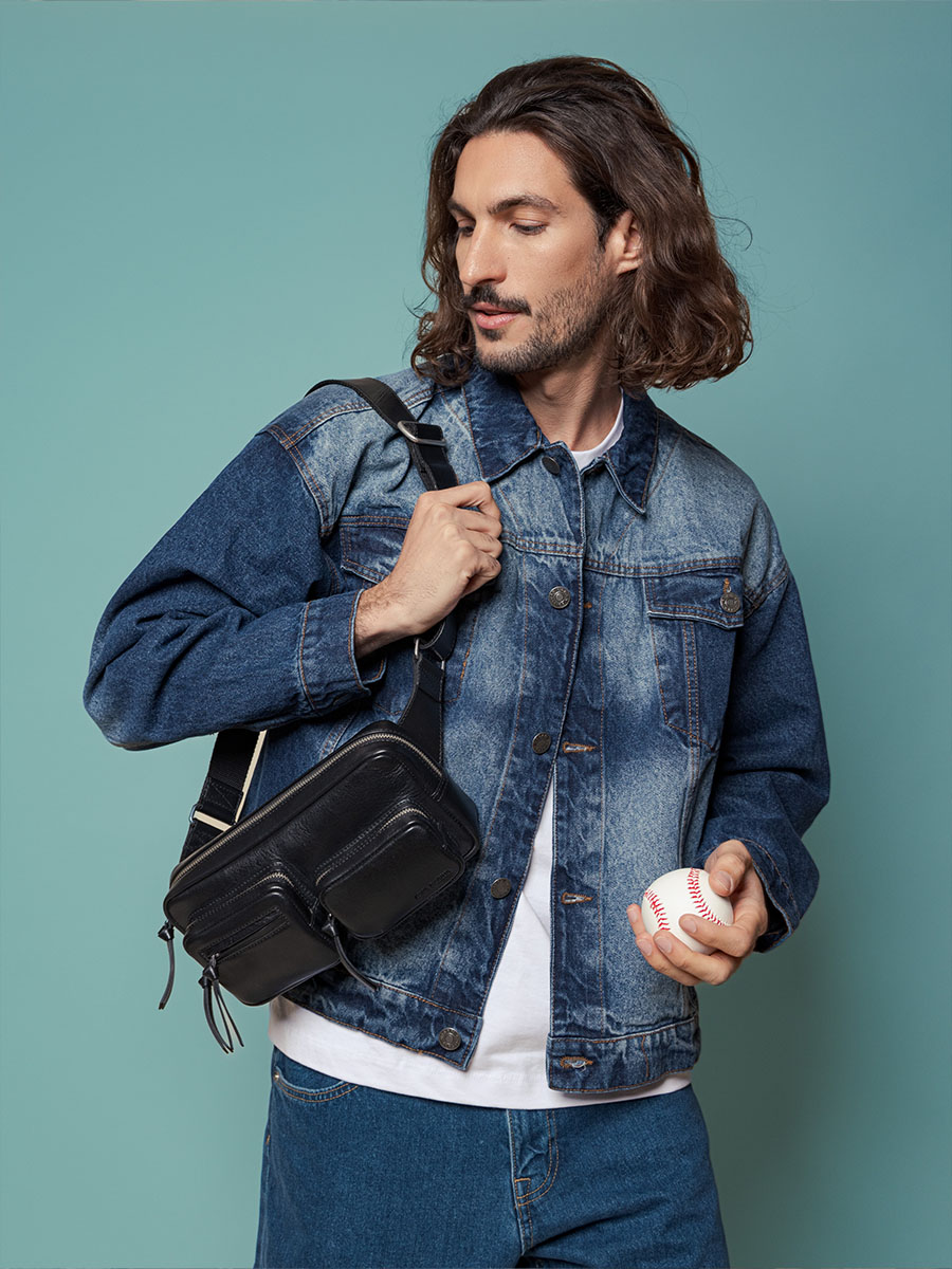 fanny-pack-leather-labanane-90s-black-ambient-view-m86-b