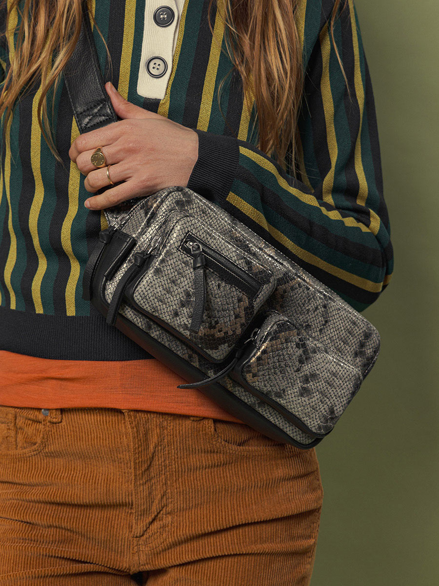 fanny-pack-python-grey-black-leather-labanane-90s-python-focus-material-view-m86-p-gre-b