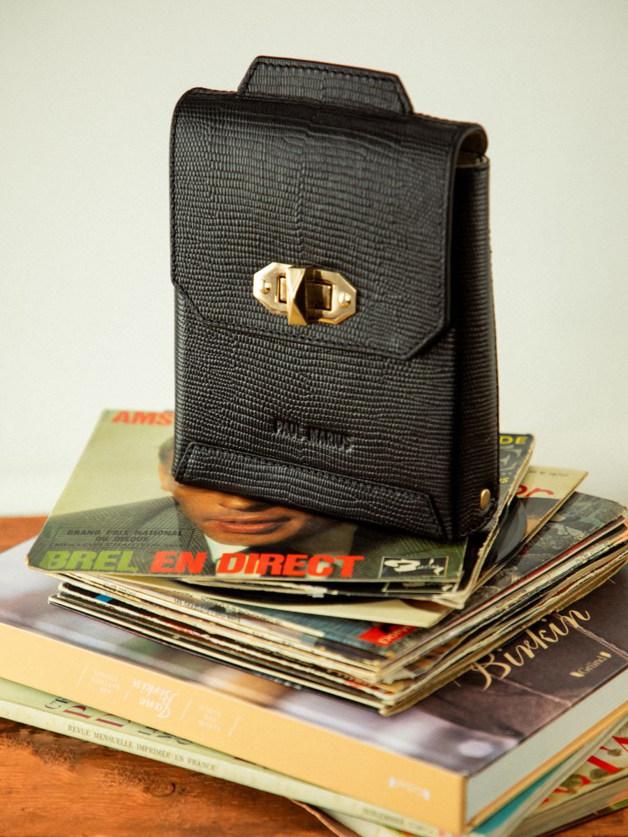 jet-black-leather-phone-pouch-agathe-1960-paul-marius-ambient-view-picture-m70-l-b