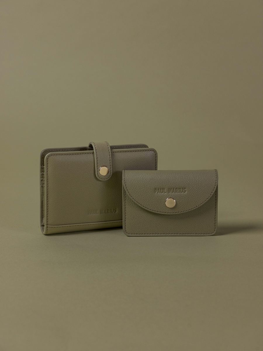 purse-leather-basile-almond-side-view-m75-al