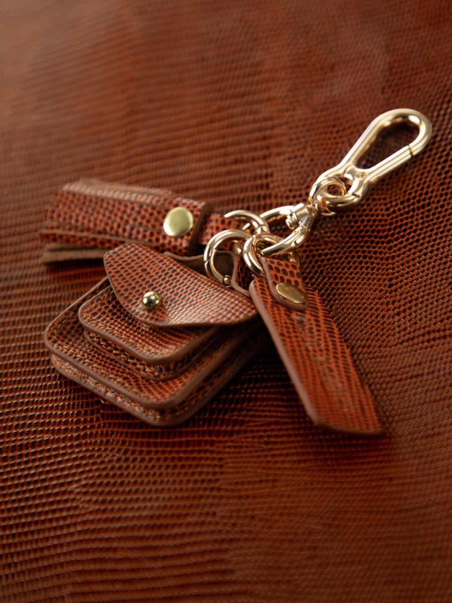 brown-leather-key-ring-labreloque-pompon-1960-amber-paul-marius-ambient-picture-lkc-tassel-l-l