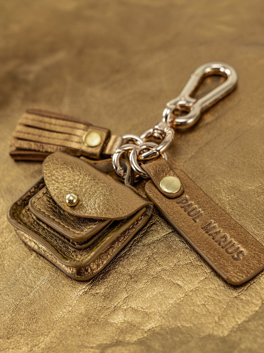 bronze-leather-key-ring-labreloque-mademoiselle-george-paul-marius-ambient-picture-lkc-w05-og