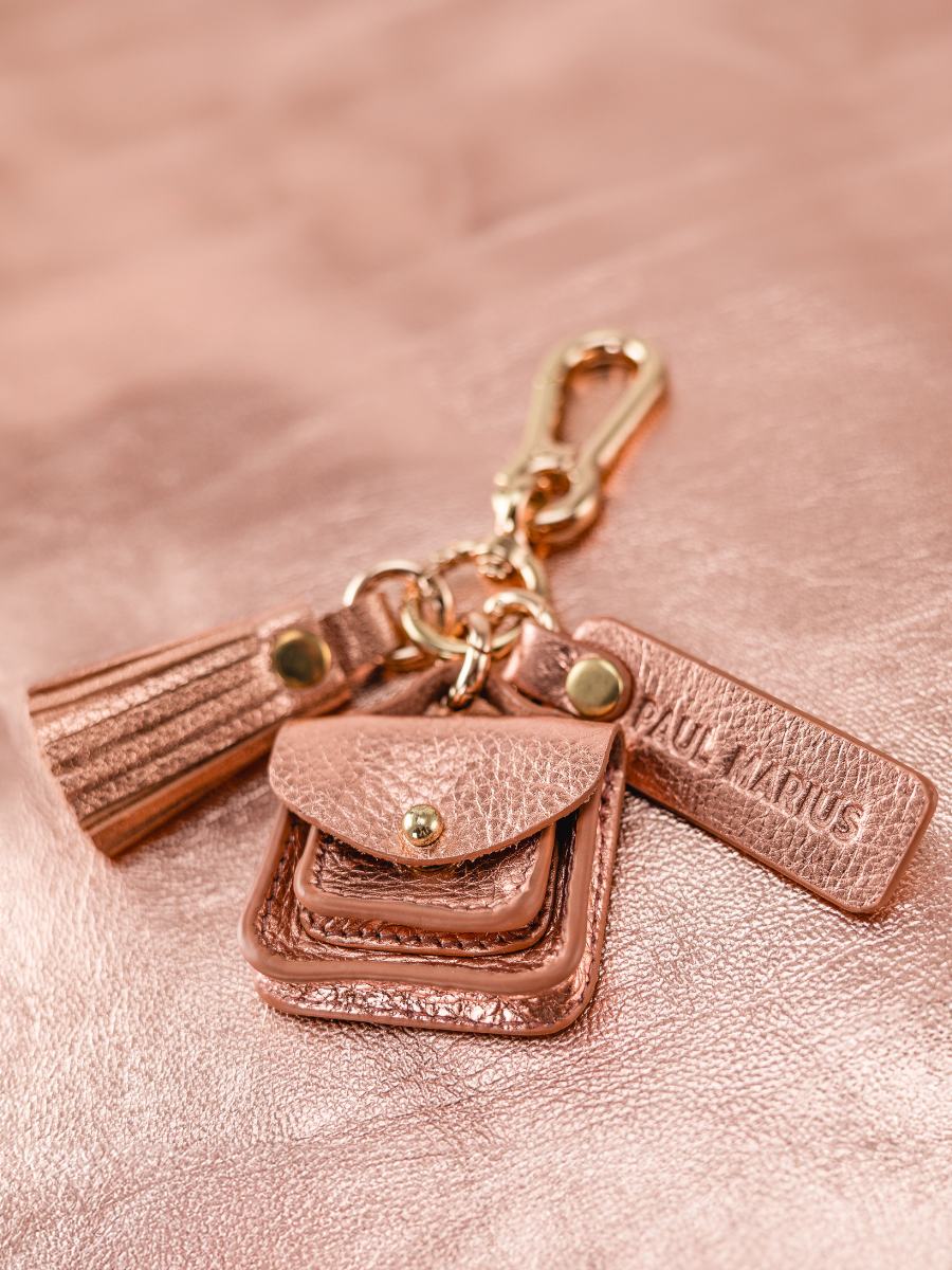 rose-gold-leather-key-ring-labreloque-pompon-paul-marius-focus-material-picture-lkc-tassel-g-pi