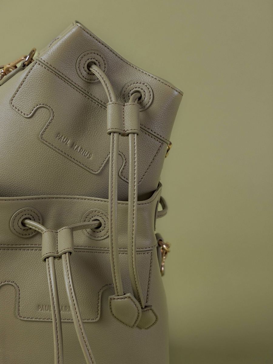 mini-bucket-bag-leather-capucine-xs-almond-focus-material-view-w39xs-al