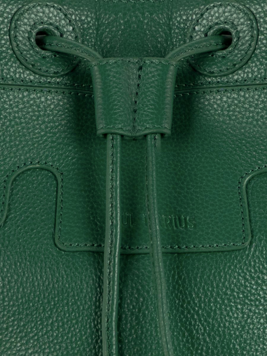 green-leather-bucket-bag-capucine-azur-imperial-green-paul-marius-focus-material-view-picture-w39-az-gr
