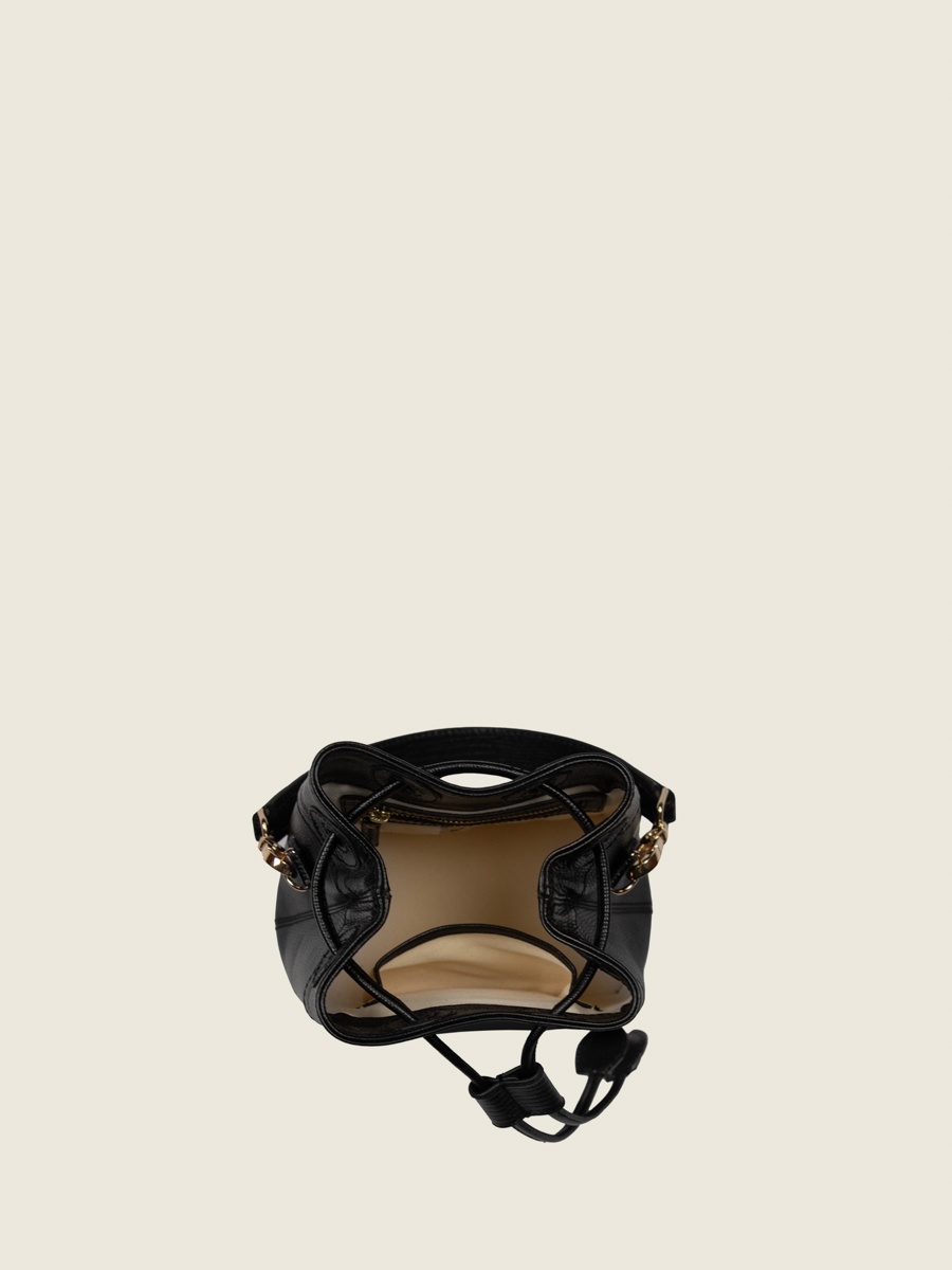 mini-bucket-bag-capucine-xs-1960-jet-black-ambient-view-picture-w39xs-l-b
