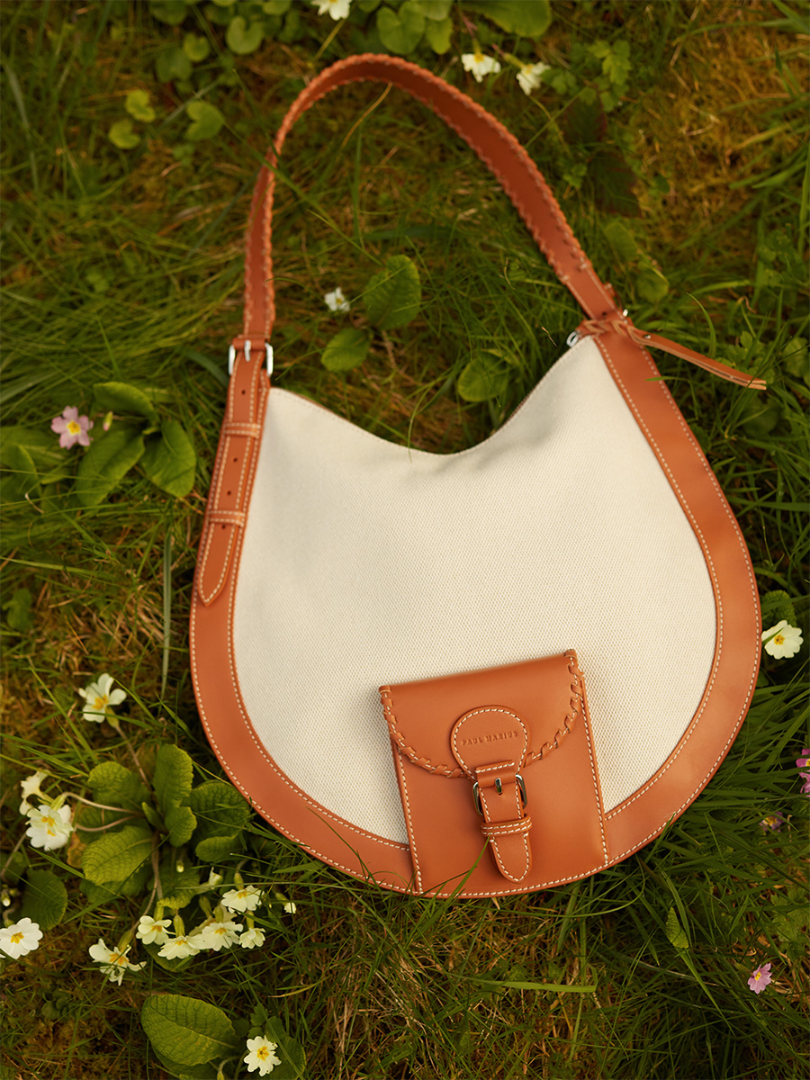 Beige canvas hobo bag LeHobo Escapade - Beige Canvas focus material photo