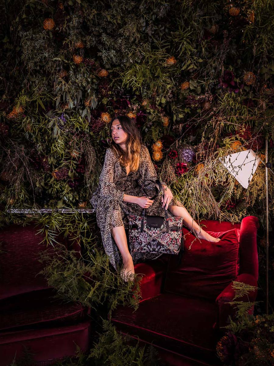 woman-travel-bag-front-view-picture-esus--m-paul-marius-3760125353647