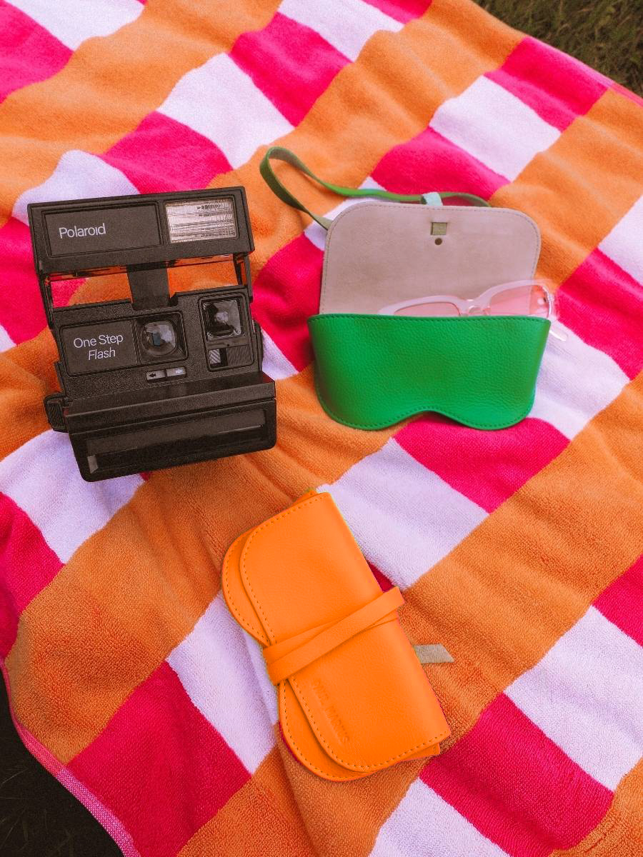 orange-leather-glasses-case-letui-a-lunettes-sorbet-mango-paul-marius-campaign-picture-m49-sb-o