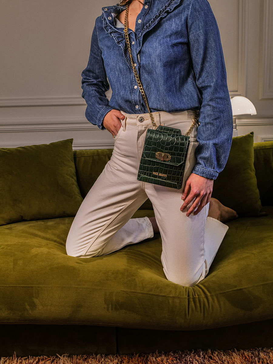 leather-phone-bag-for-woman-dark-brown-picture-parade-agathe-alligator-tigers-eye-paul-marius-3760125357348