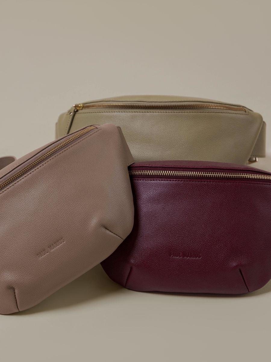 fanny-pack-leather-labanane-taupe-focus-material-view-m503-bei