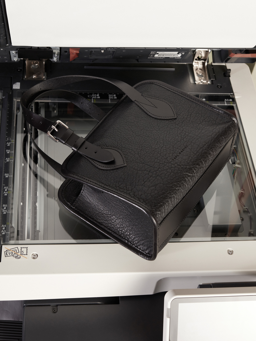 black-leather-handbag-lecabas-s-women-focus-material-w81s-b