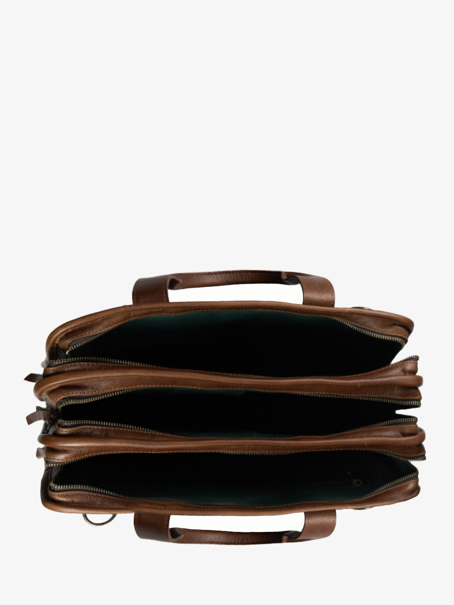 leather-document-holder-brown-ambient-view-picture-leconquerant-tobacco-brown-paul-marius-b01-mk