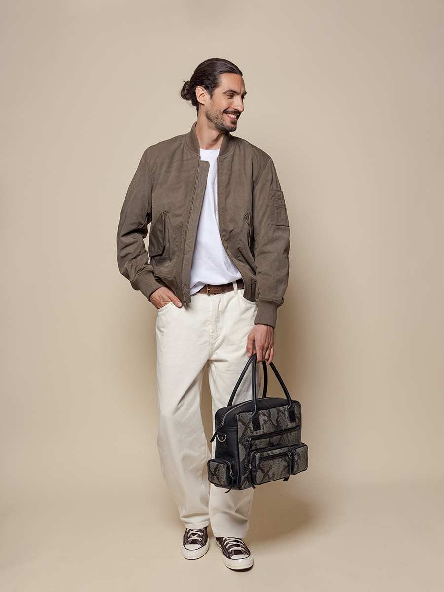 multipockets-document-holder-ledandy-90s-python-grey-black-focus-material-view-w204-p-gre-b