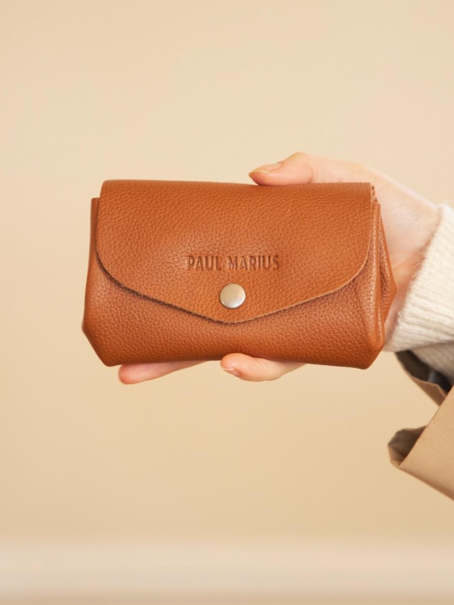 pocket-legustave-m-light-brown-ambient-view-clpm-l