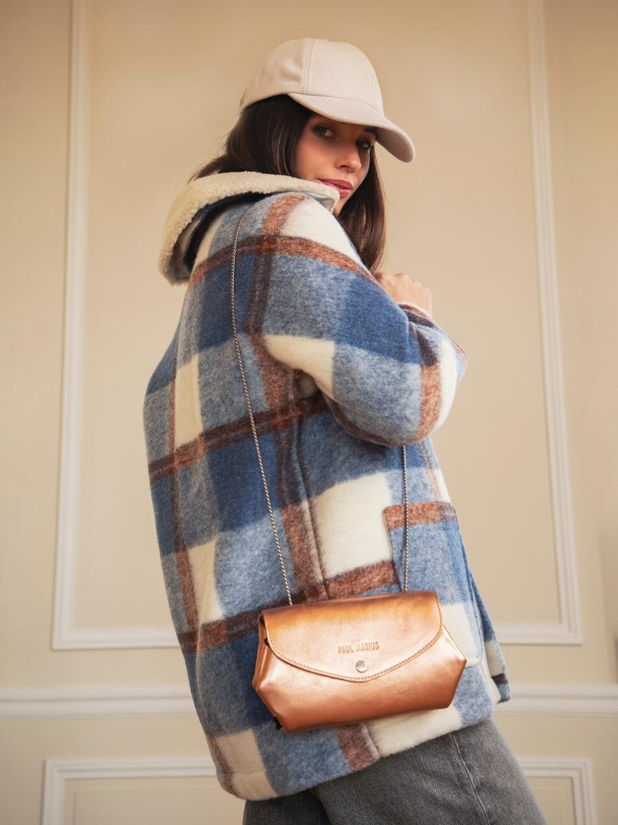 mini-bag-legustave-pochette-rose-gold-ambient-view-clpl-g-pi