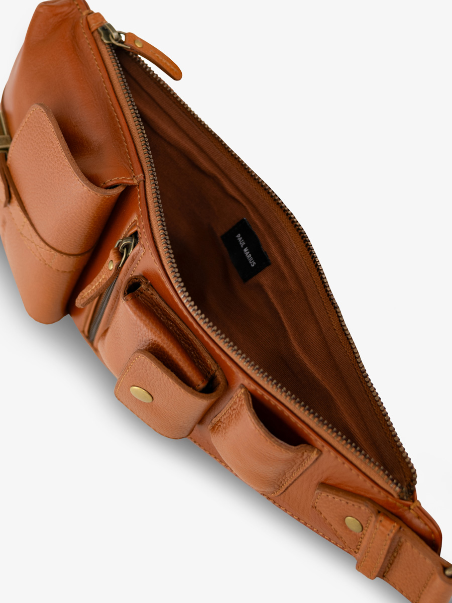 brown-leather-shoulderbag-holster-oiled-cognac-inside-view-w62-oco