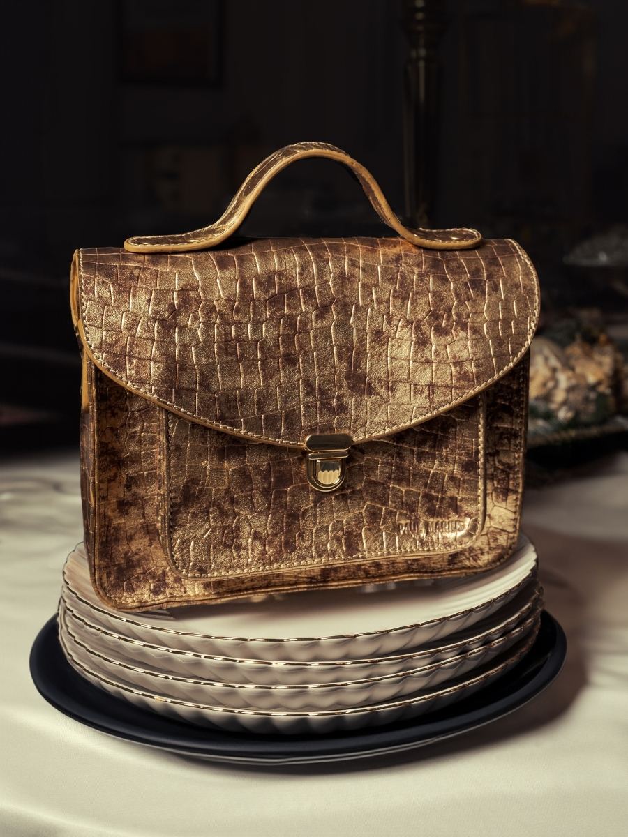 cross-body-bag-mademoiselle-george-bijoux-gold-focus-material-view-w05-cr-db-g