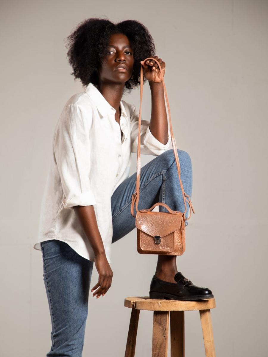 rose-gold-metallic-leather-handbag-mademoiselle-george-xs-rose-gold-paul-marius-campaign-picture-w05xs-g-pi