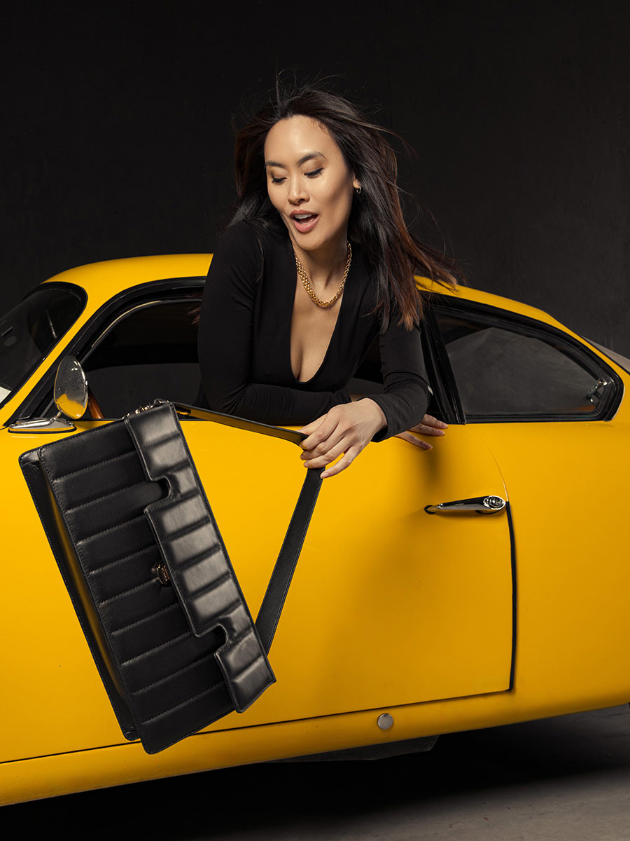 quilted-baguette-bag-gabrielle-ultra-long-sellerie-black-paul-marius-ambient-view-picture-w42l-mat-s-b