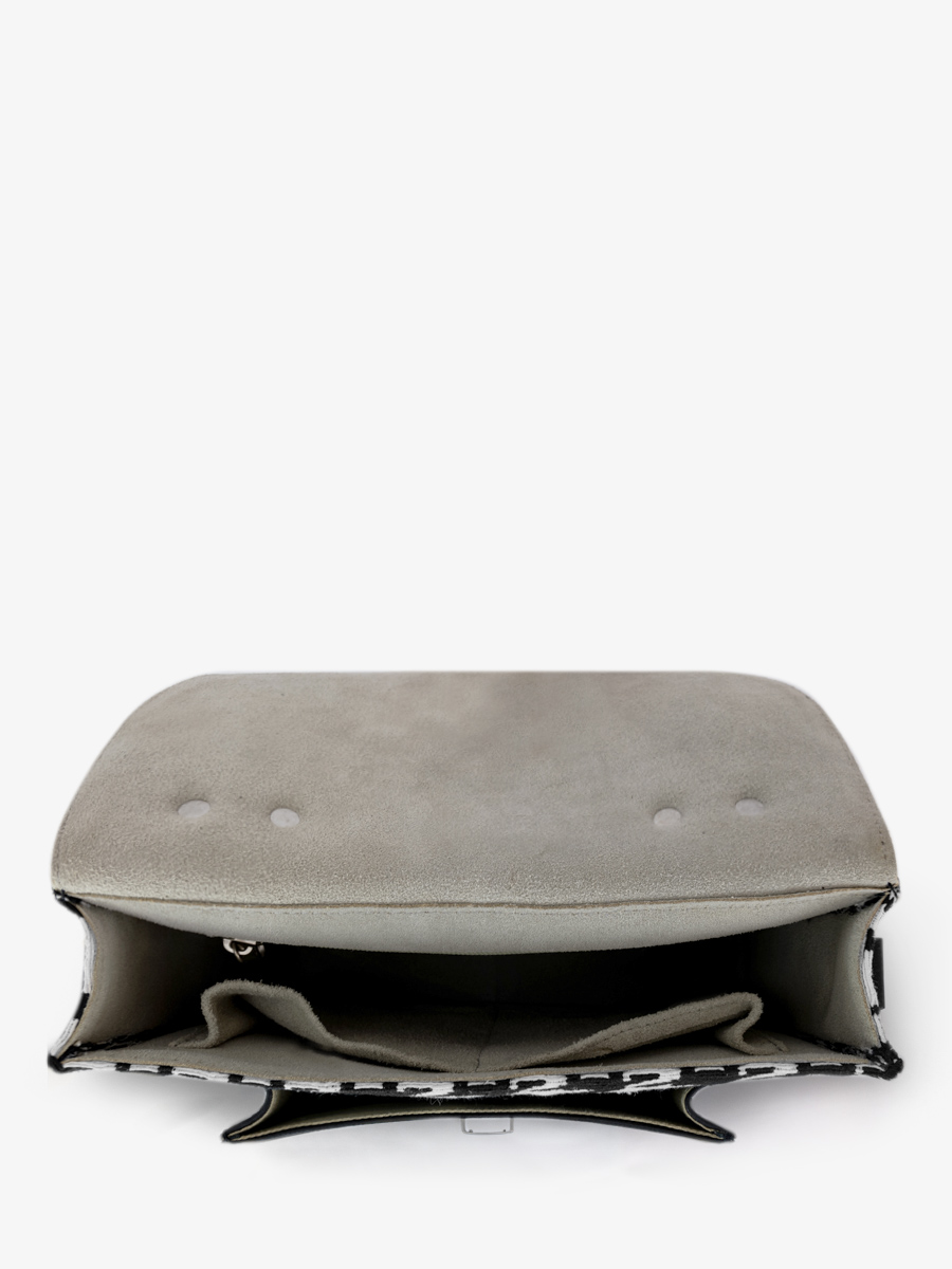 black-leather-cross-body-bag-mademoiselle-george-allure-black-paul-marius-inside-view-picture-w05-hs2-b