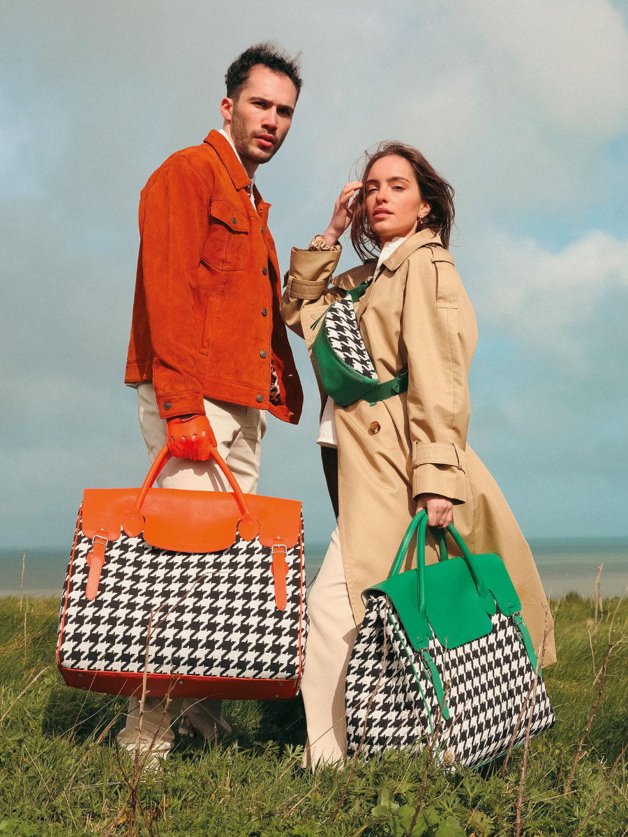 orange-leather-travel-bag-rouen-delhi-allure-orange-paul-marius-campaign-picture-m105-hs2-o