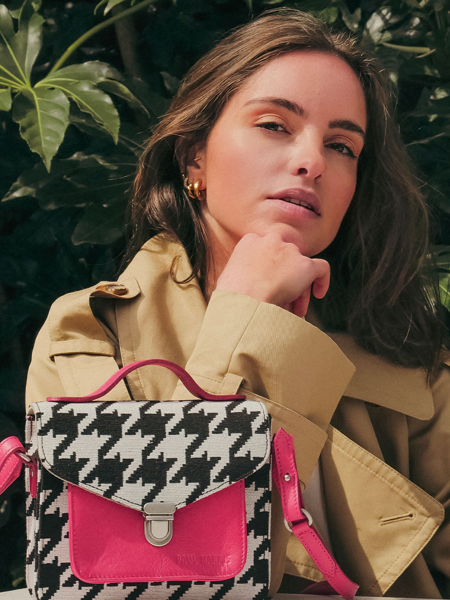 pink-leather-mini-cross-body-bag-mademoiselle-george-xs-allure-fuchsia-paul-marius-front-view-picture-w05xs-hs2-pi