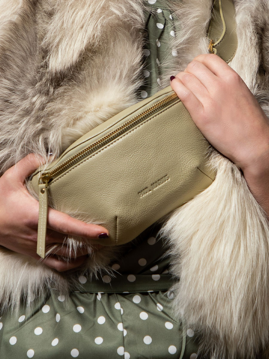 mini-leather-fanny-pack-for-women-green-matter-texture-labanane-xs-art-deco-almond-paul-marius-3760125359502