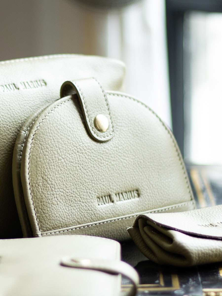 leather-wallet-for-women-green-interior-view-picture-manon-n2-art-deco-almond-paul-marius-3760125359984