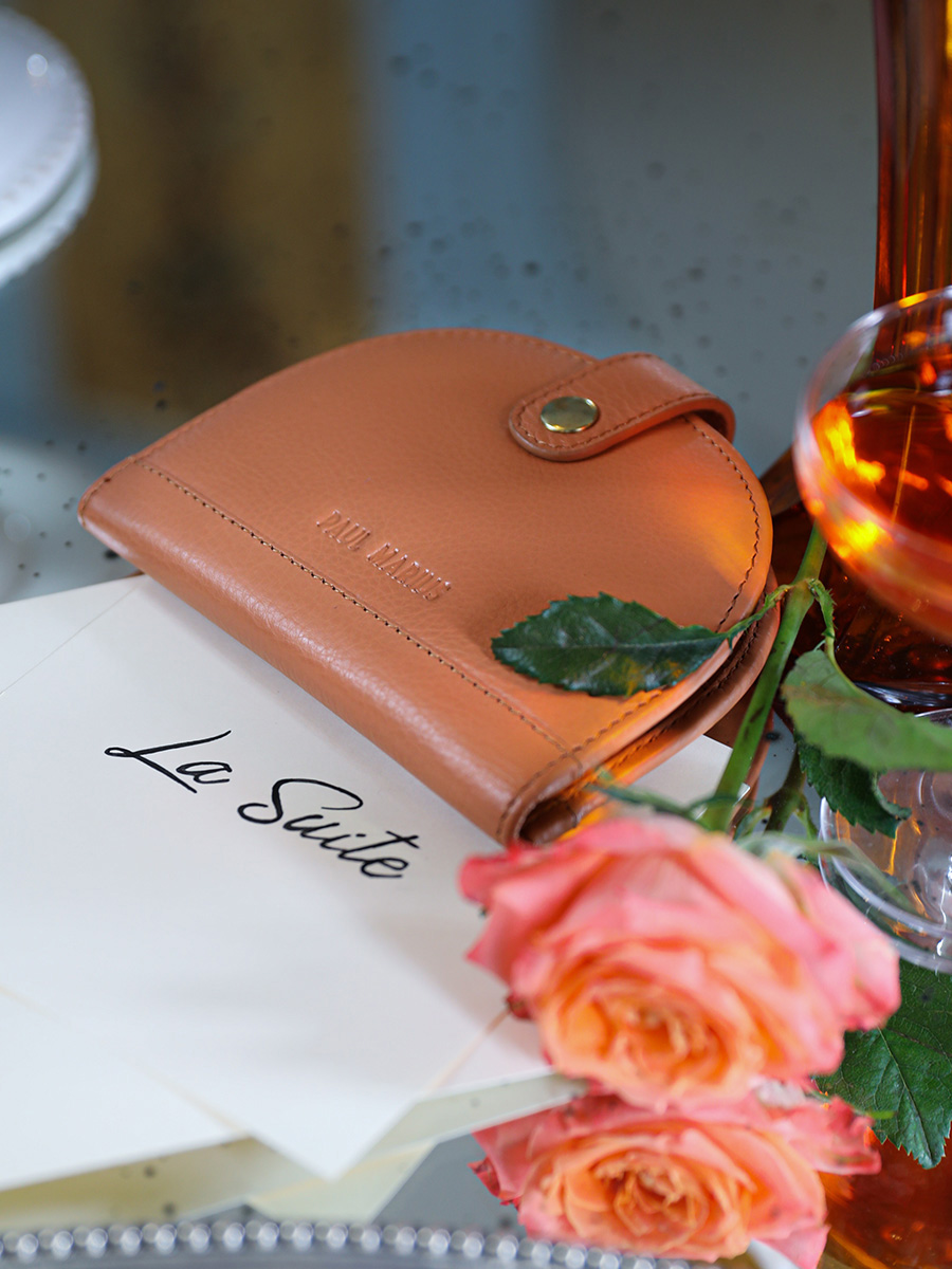 leather-wallet-for-women-brown-interior-view-picture-manon-n2-art-deco-caramel-paul-marius-3760125359960