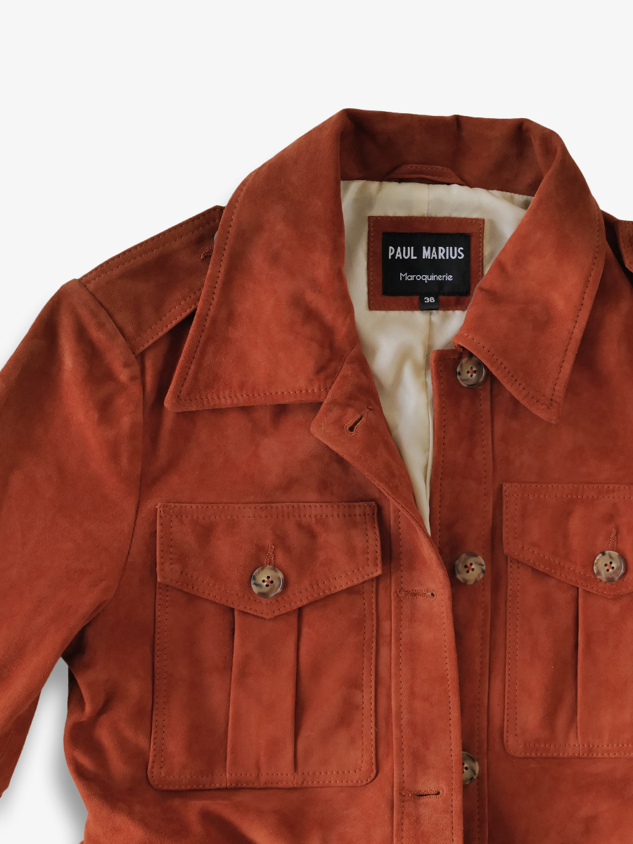 leather-safari-jacket-for-woman-matter-texture-picture-lasaharienne-rodeo-cognac-paul-marius