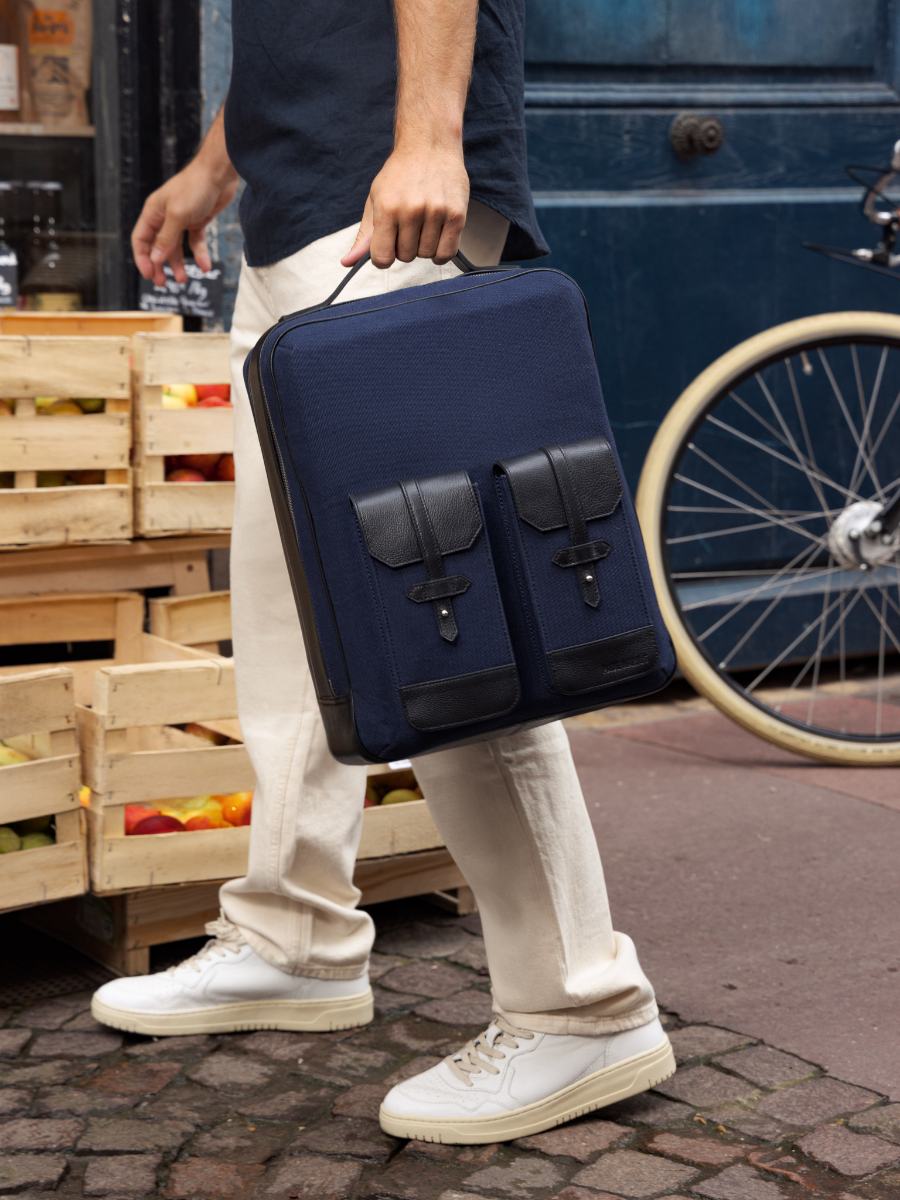 leather-backpack-unisex-black-blue-focus-material-view-picture-urbain-black-navy-blue-canvas-paul-marius-b08-obl-bluc