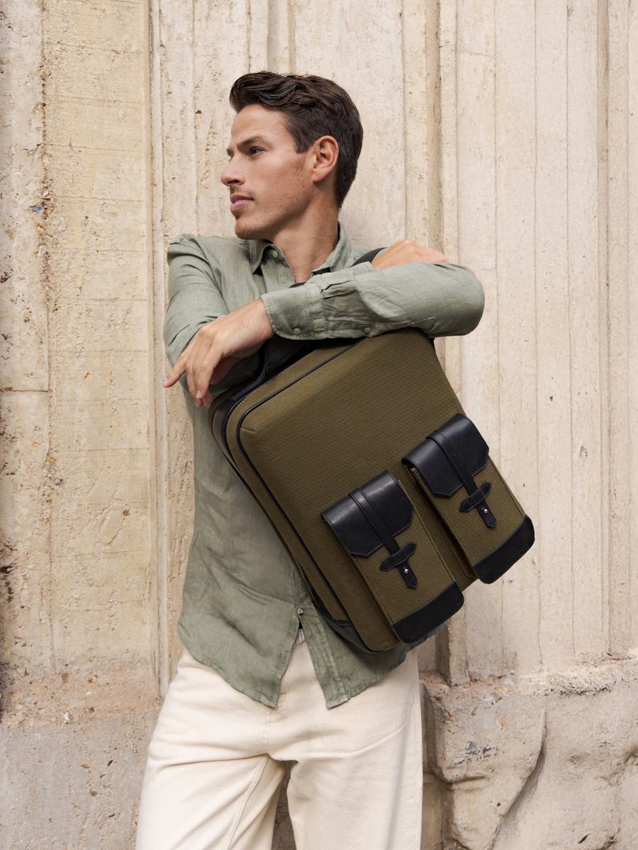 leather-backpack-unisex-black-khaki-ambient-view-picture-urbain-black-khaki-canvas-paul-marius-b08-obl-gc