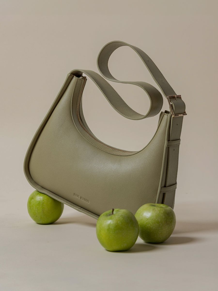 baguette-bag-leather-victoire-almond-focus-material-view-w54-al