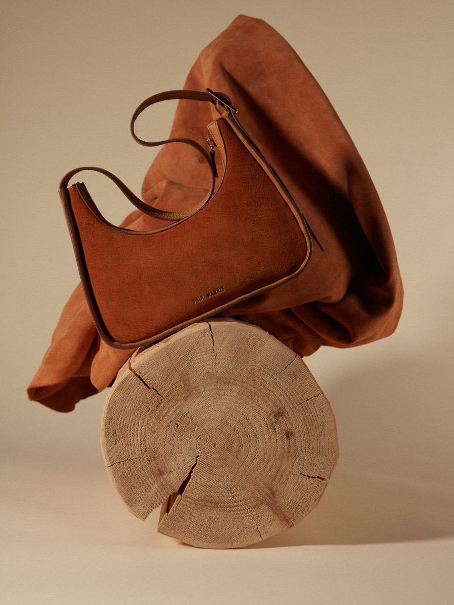 baguette-bag-brown-leather-victoire-brick-focus-material-view-w54-su-co