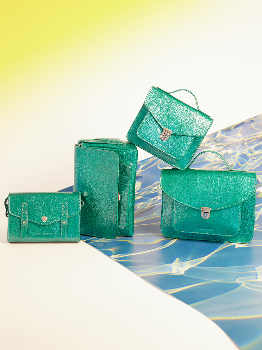 Small blue leather handbag Mademoiselle George XS - Lagoon Star focus material photo