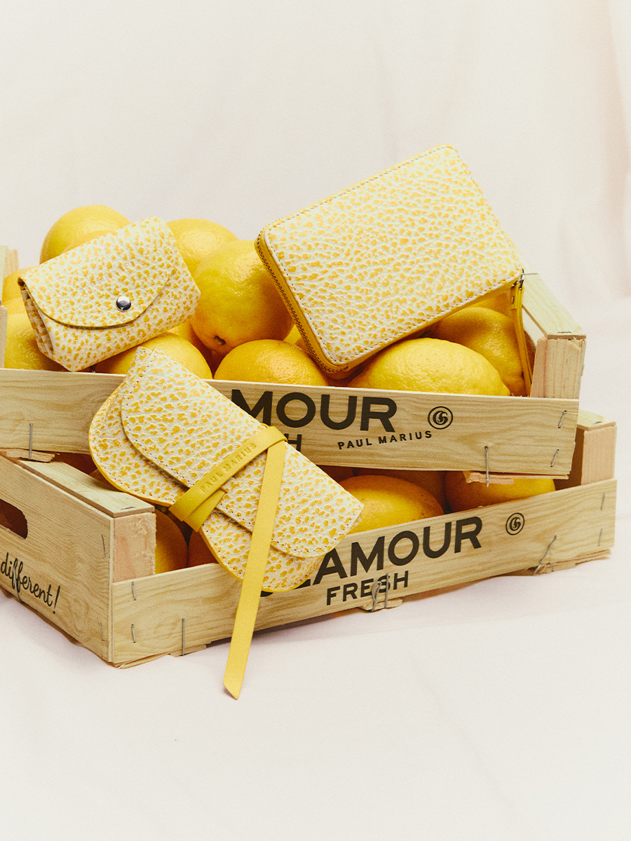 Yellow leather handbag Mademoiselle George - Citronnade ambient view