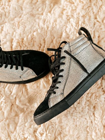 PM001 - Silver Black