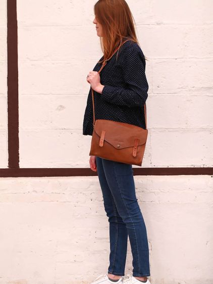 L'Indispensable - Light Brown