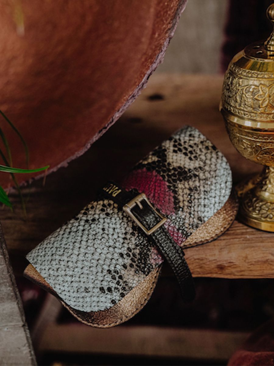 glasses-case-leather-front-view-picture-letui-a-lunettes-paul-marius-3760125352169