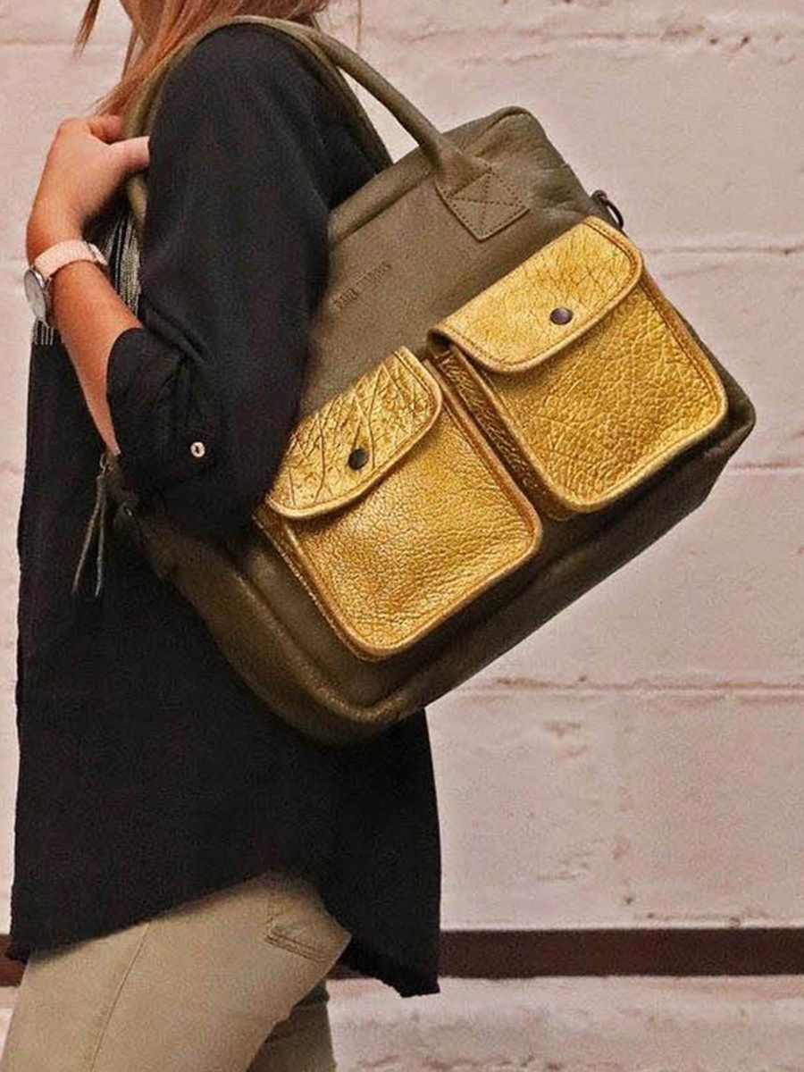 leather-document-holder-for-woman-khaki-green-picture-parade-ledandy-khaki-gold-canvas-paul-marius-3760125335759