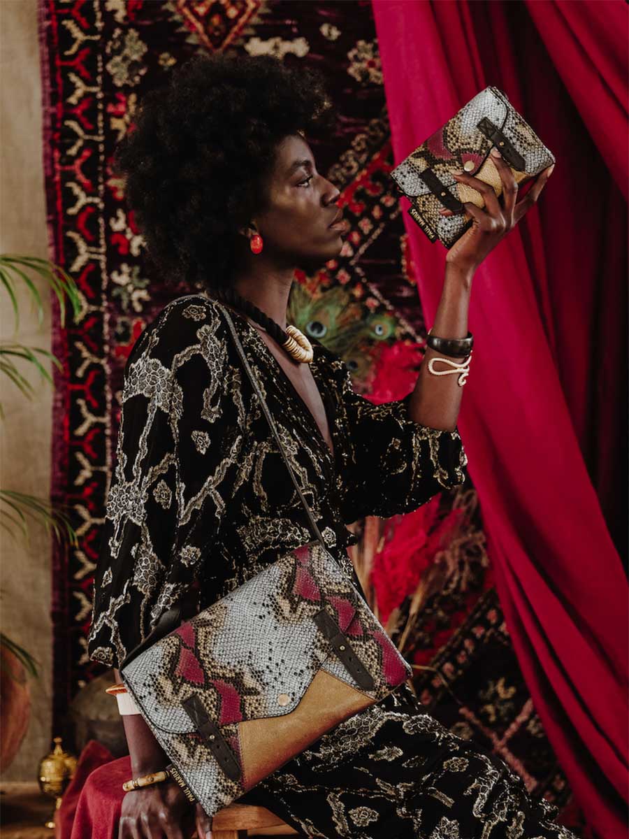 shoulder-bag-for-woman-side-view-picture-le-mini-indispensable-paul-marius-3760125352121